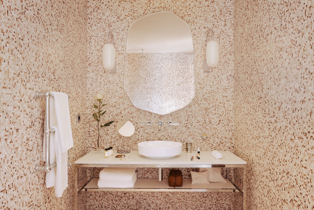 Hotel Madame Reve 47/50
