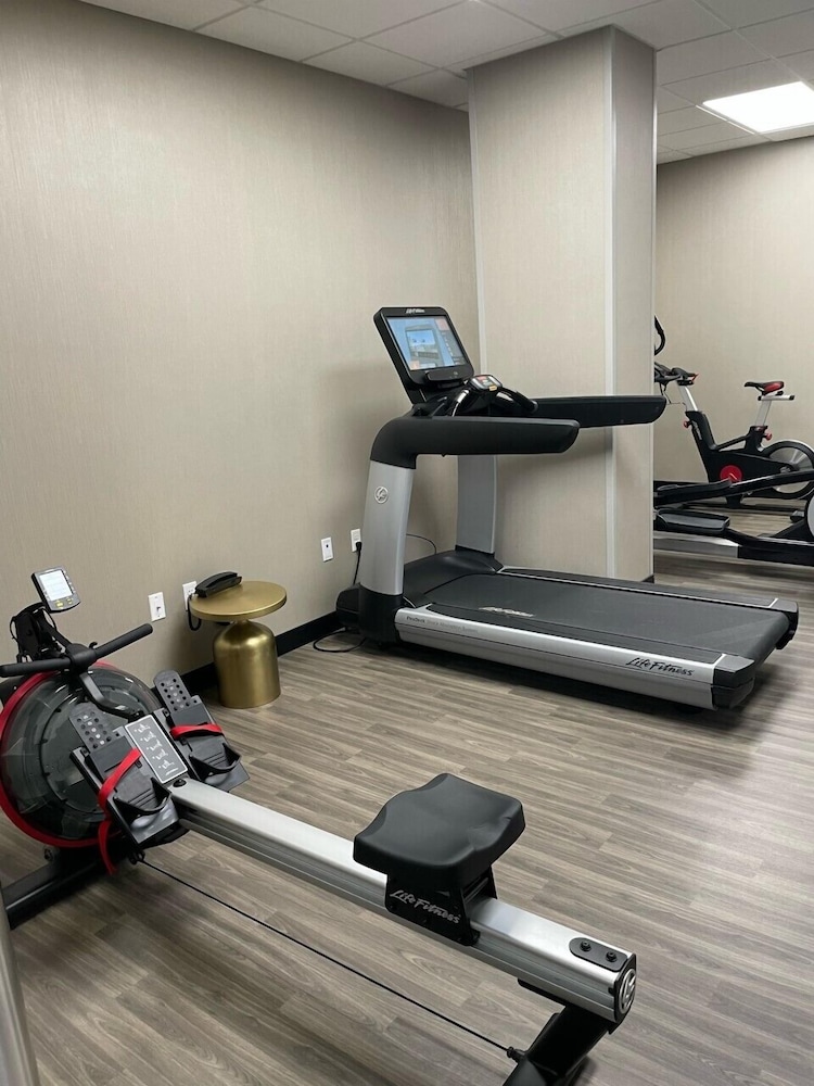 Hyatt Place Tulsa Downtown 44/74