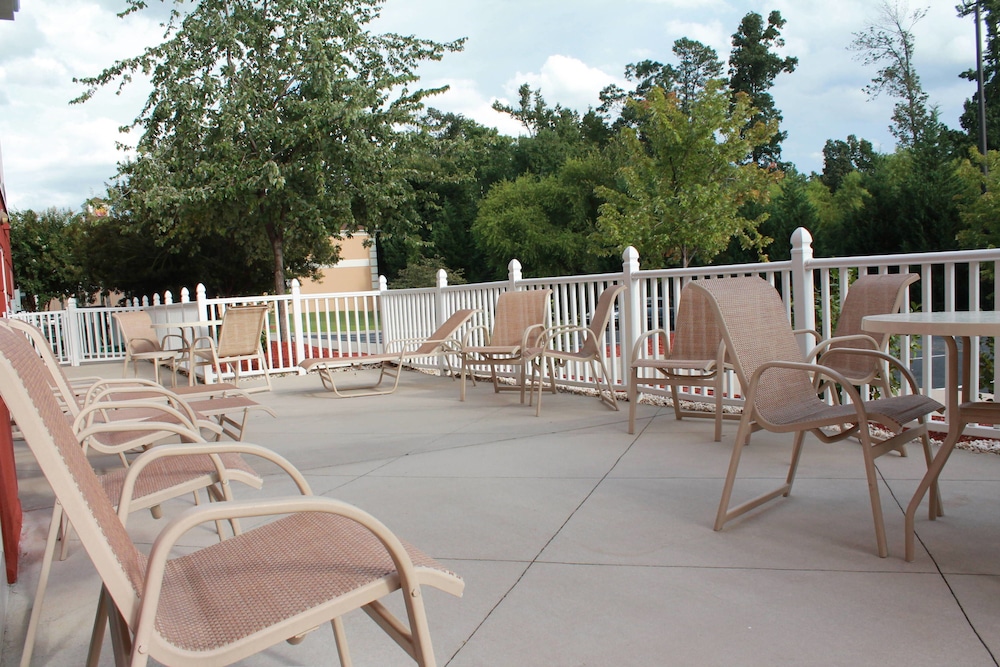 Fairfield Inn Suites By Marriott High Point Archdale 17/36