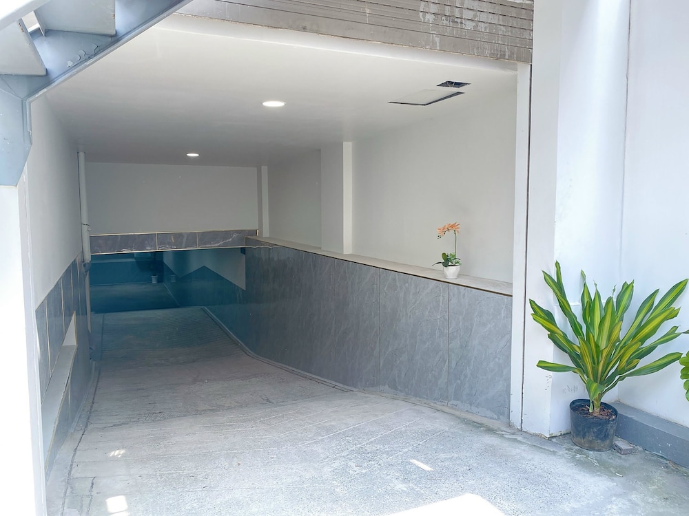 Hera Luxury Hotel 12/50