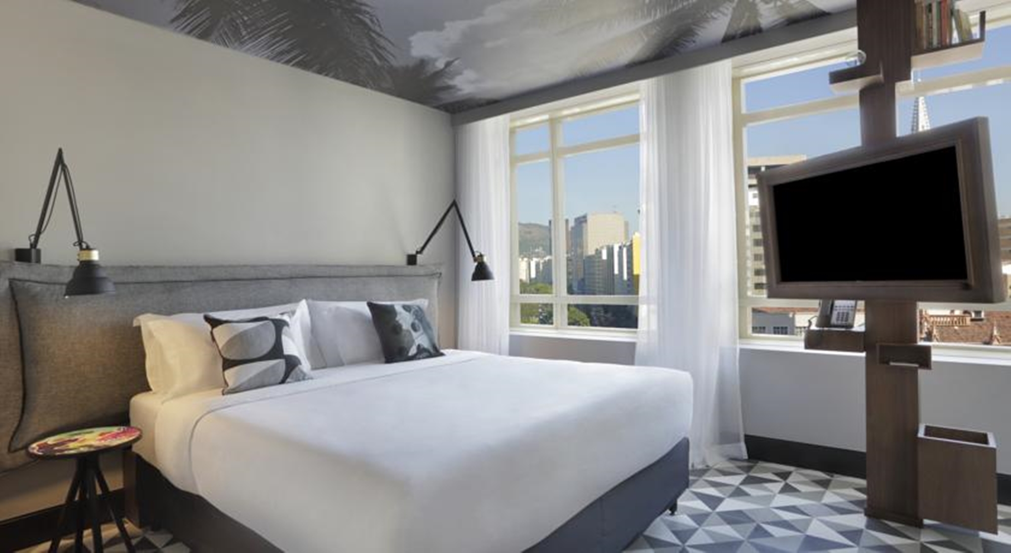 Standard, Single, Queen Bed