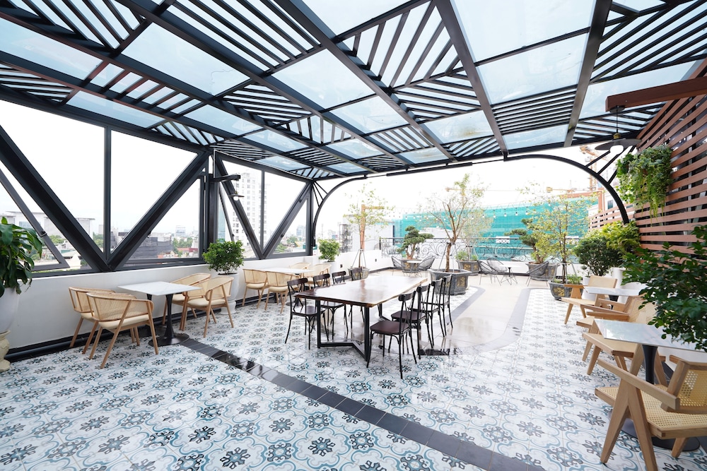 Gilson Hanoi Hotel 22/32