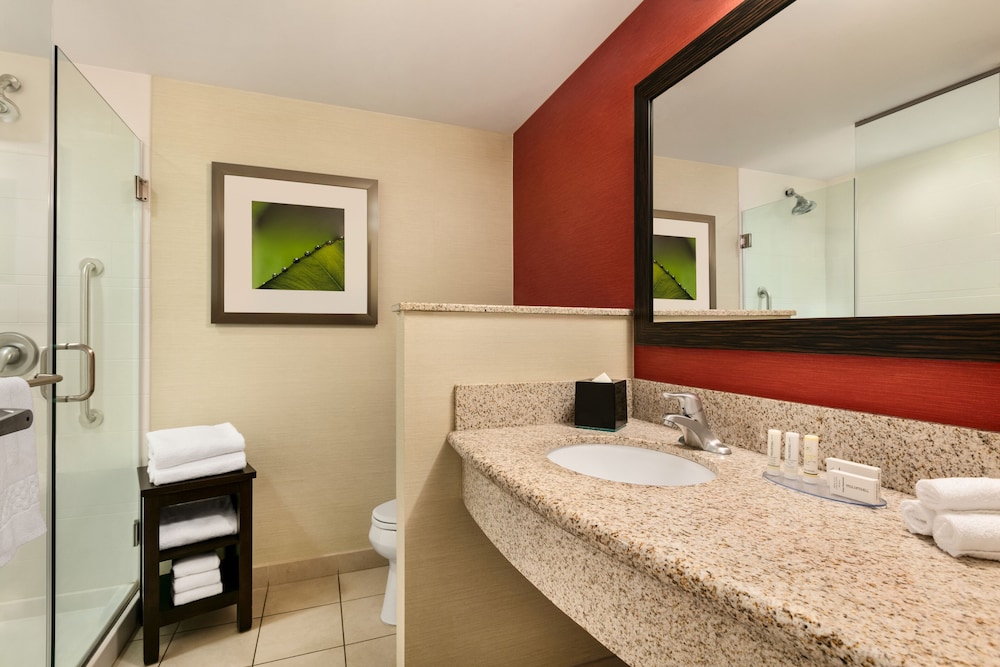 Courtyard Mt Holly Westampton 49/49