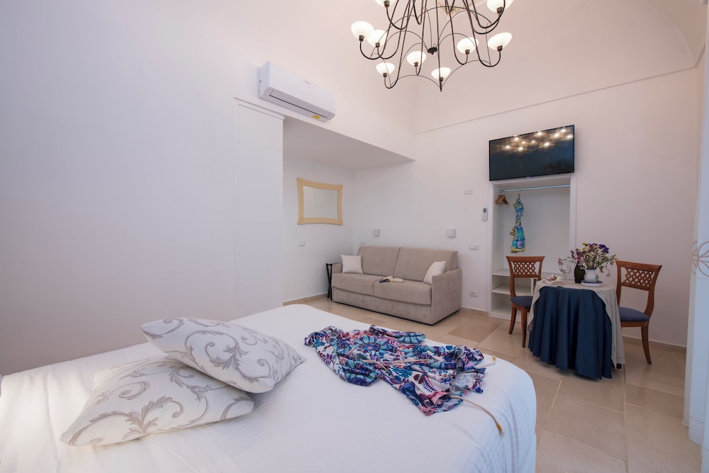 1 BEDROOM, FAMILY, QUADRUPLE, CITY VIEW, BALCONY