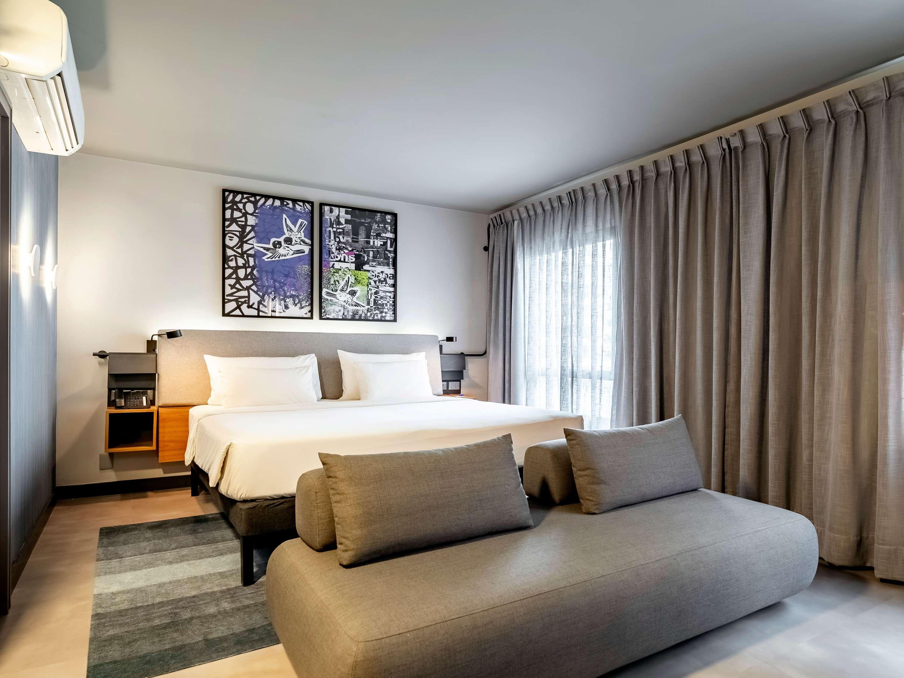 EXECUTIVE, DOUBLE BED