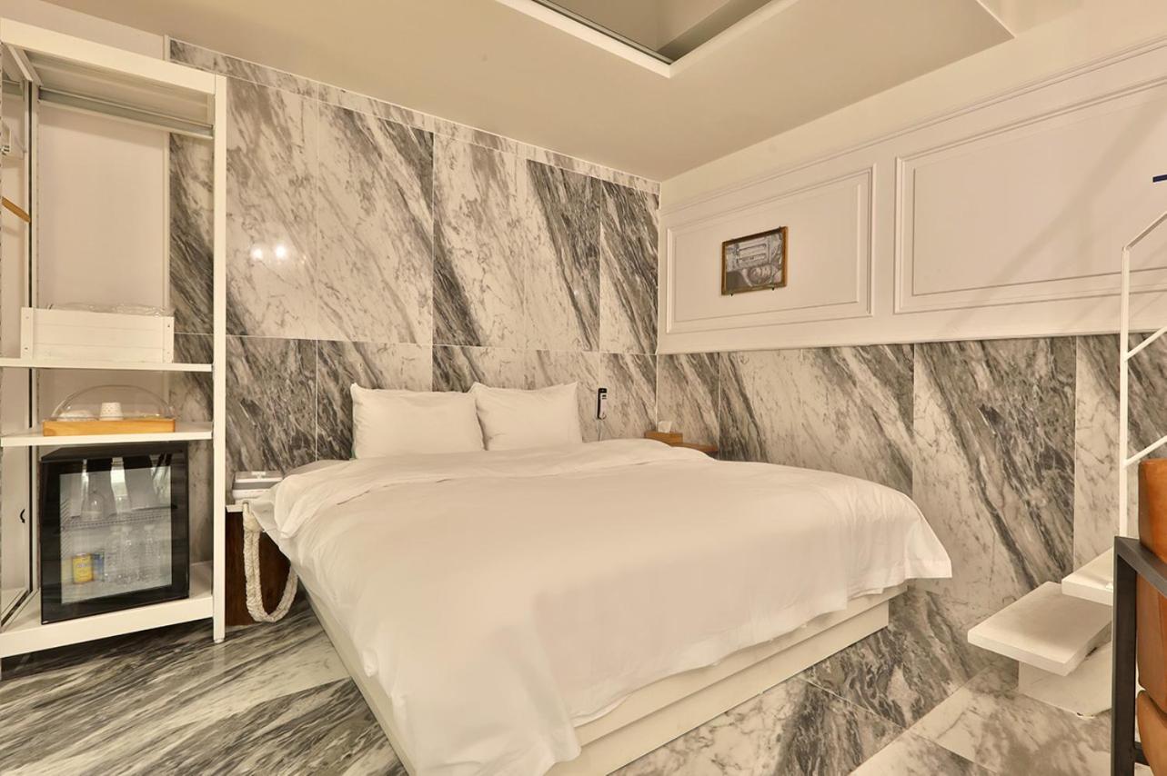 Roof Top, Suite