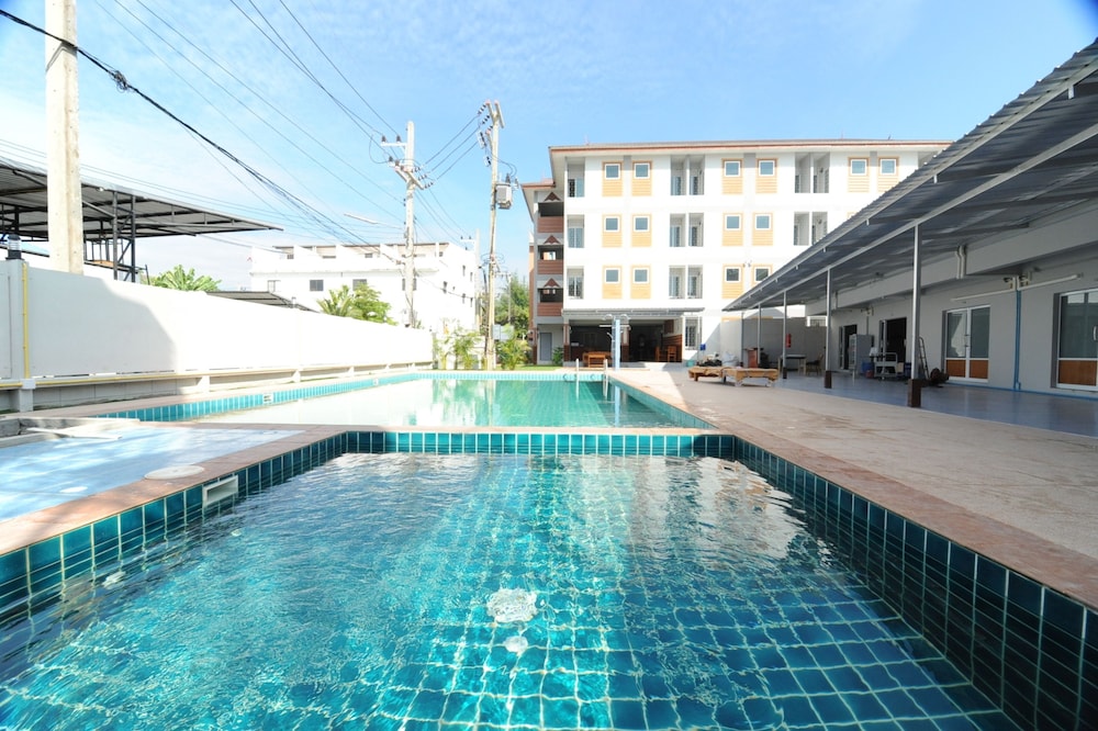 Nanya Hotel Chiang Mai 39/41