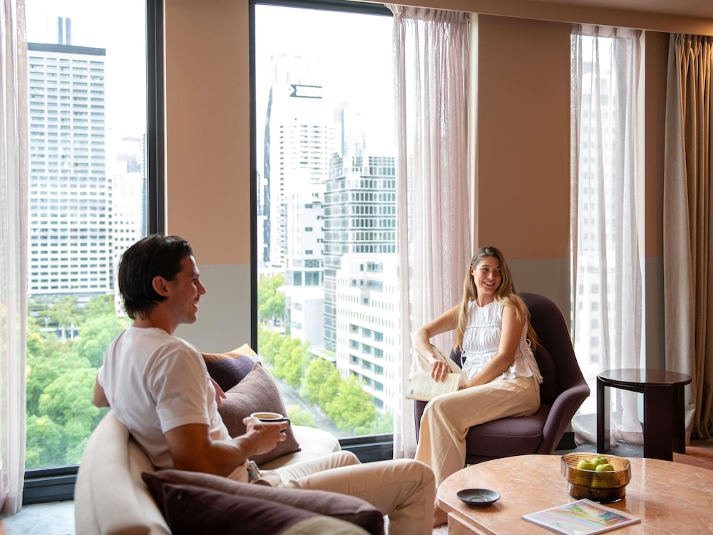 Mercure Melbourne La Trobe Street 33/51