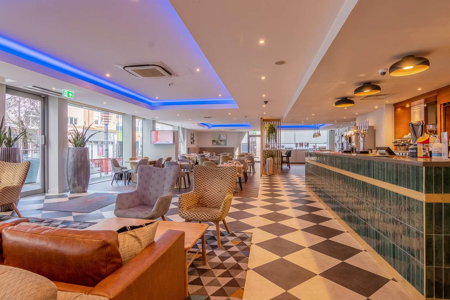Ramada Encore by Wyndham Leicester City Centre 17/33