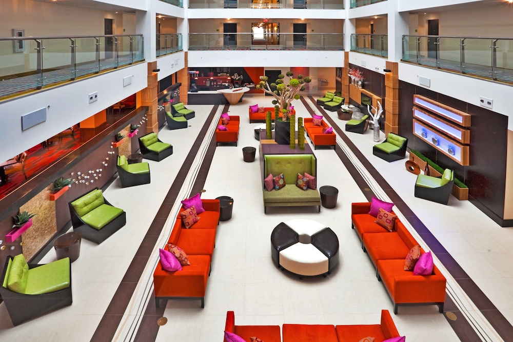 DoubleTree by Hilton Sarasota Bradenton Airport 33/49