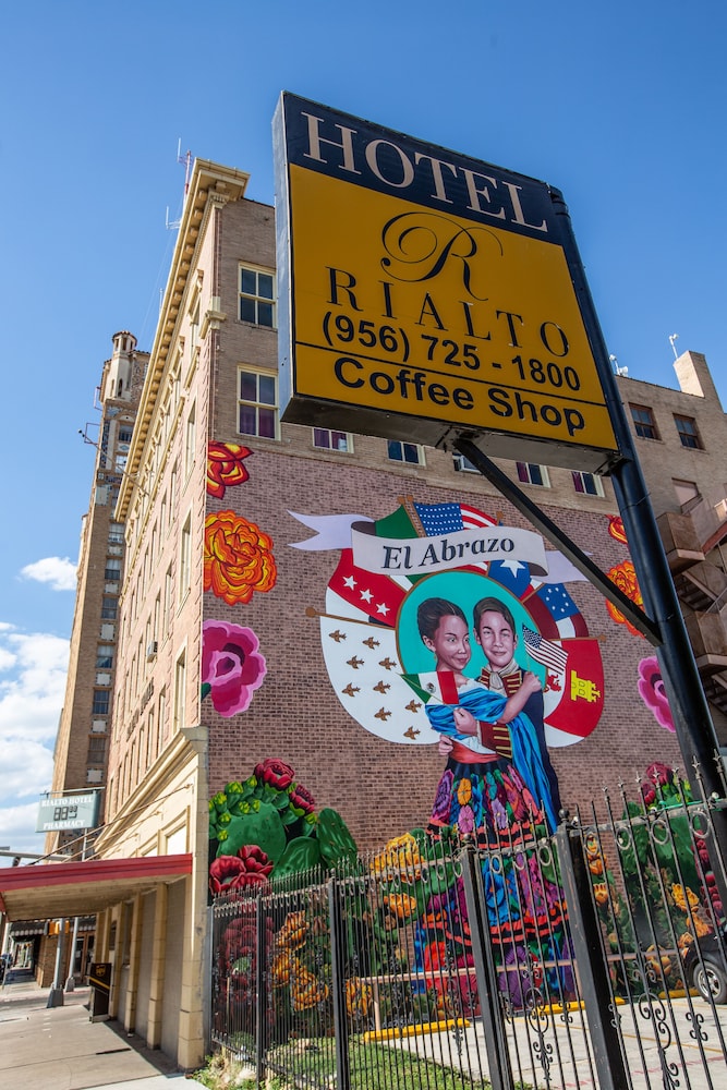 Rialto Hotel 4/49
