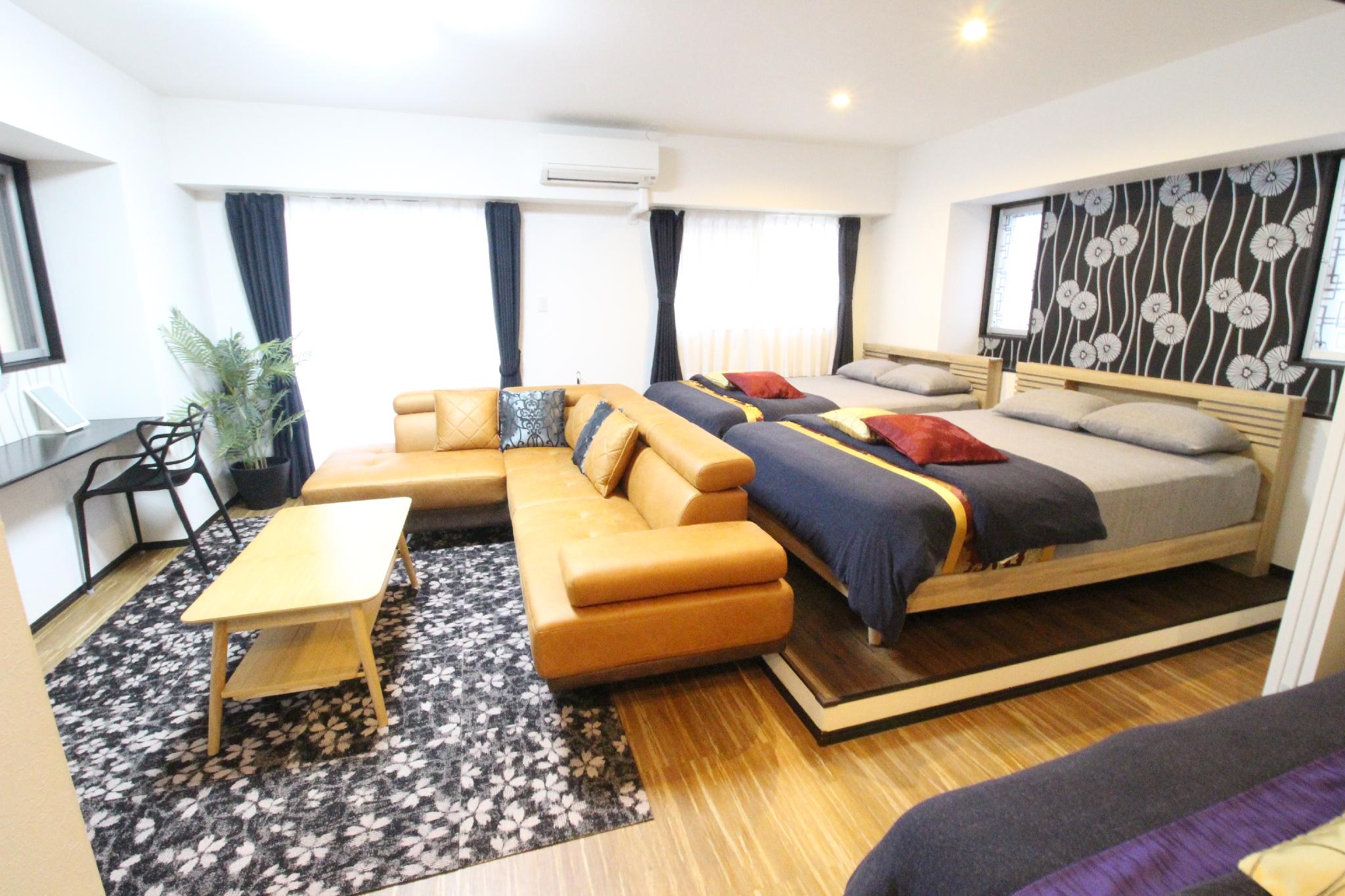 Condominium, Western, 4 Beds