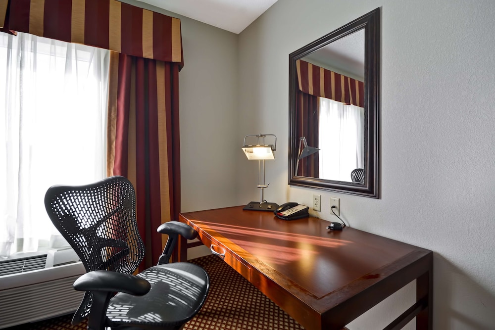 Hilton Garden Inn Tampa Riverview Brandon 38/53