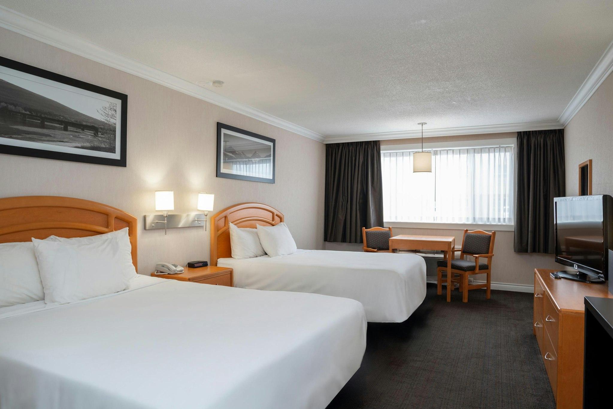 Monashee, 2 Queen Beds, North Wing