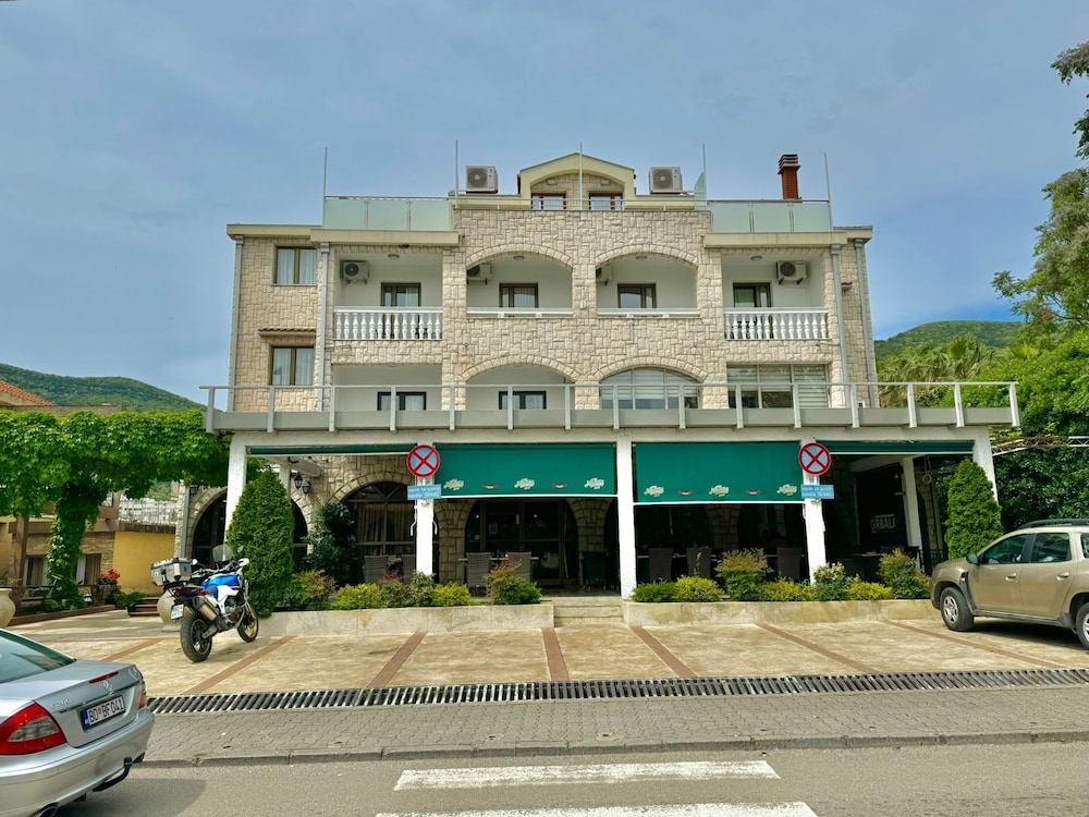 Hotel Grbalj 1/75
