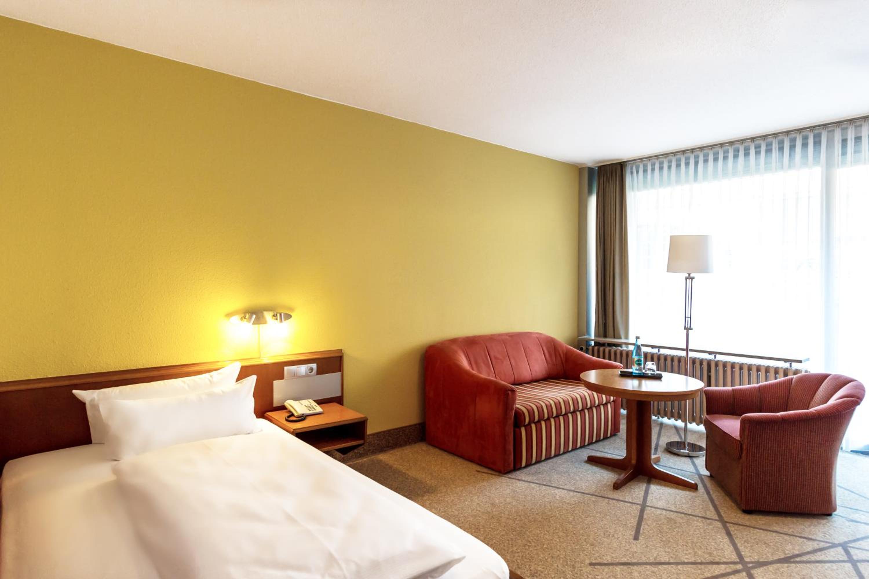 Single, Hotel Frankenland 3/6