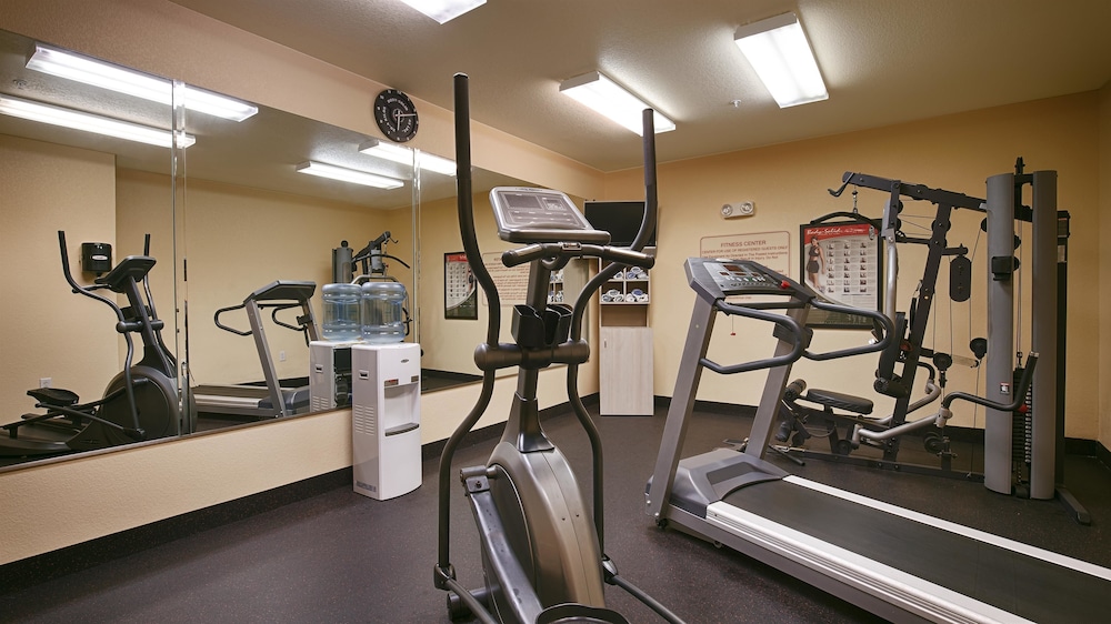 Best Western Sherwood Inn & Suites 23/50