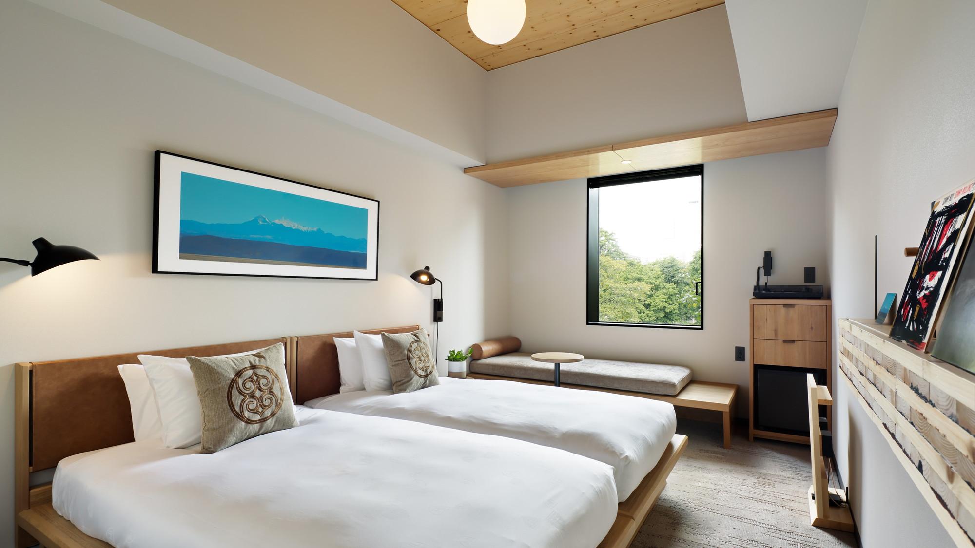 Superior, Twin Beds, Park View, Night View, Bathtub, Gallery Floor