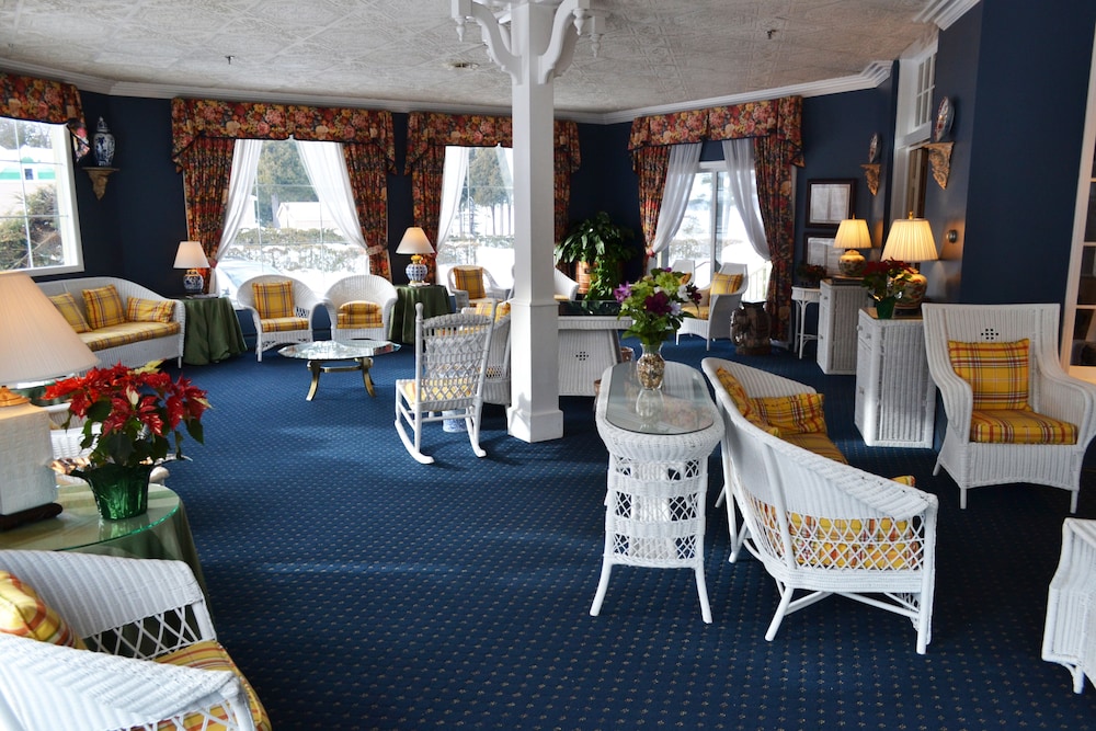 Stafford s Bay View Inn 40/50