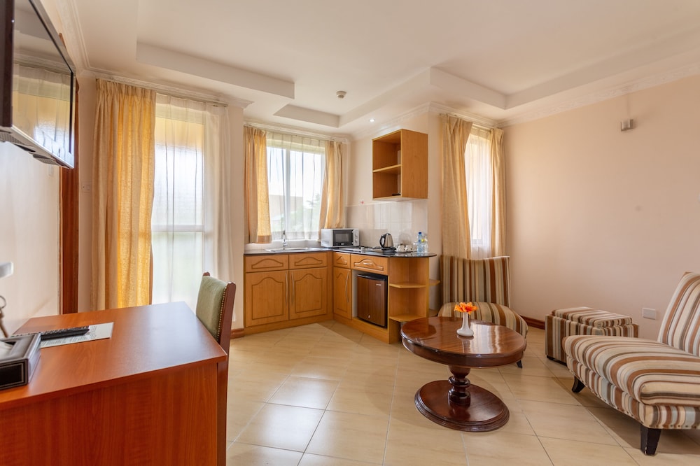 Longview Suites 31/51