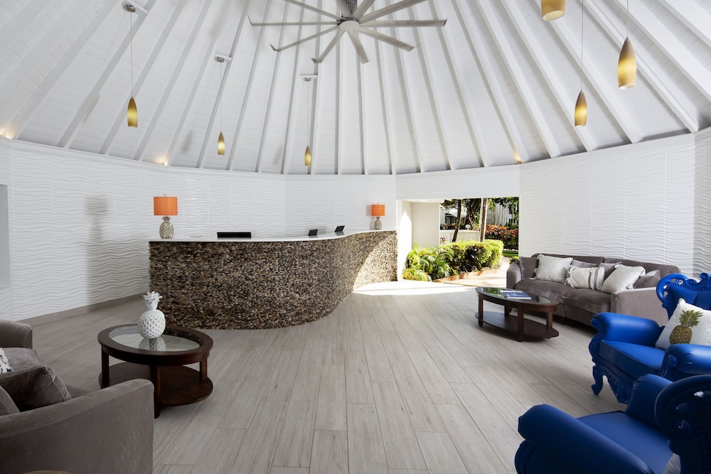 Lobby at The Club Barbados Resort & Spa - Adults Only, HOLETOWN