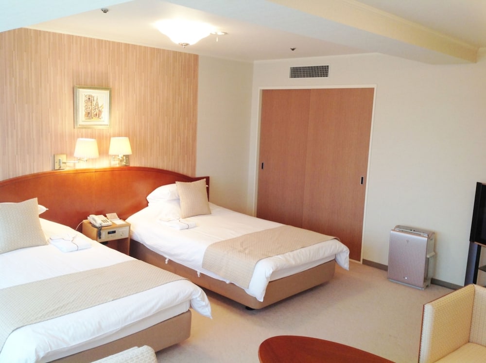 Okayama Plaza Hotel 8/50