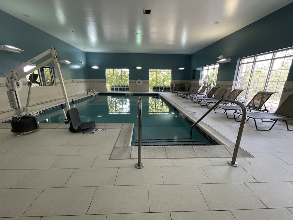 Homewood Suites by Hilton York 36/64