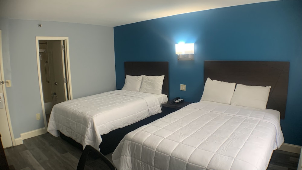 East New York Inn 8/16