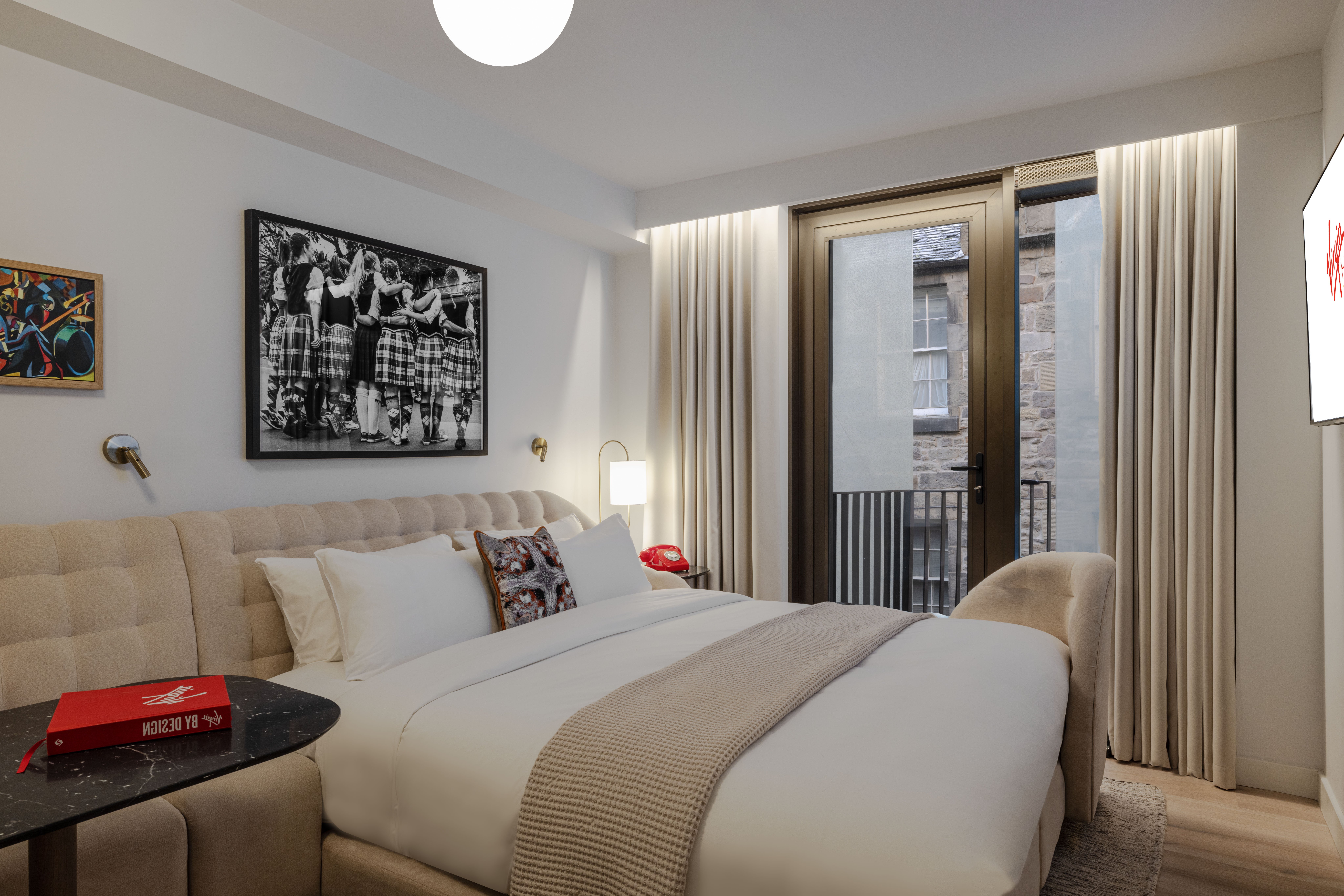 Virgin Hotels Edinburgh 6/46