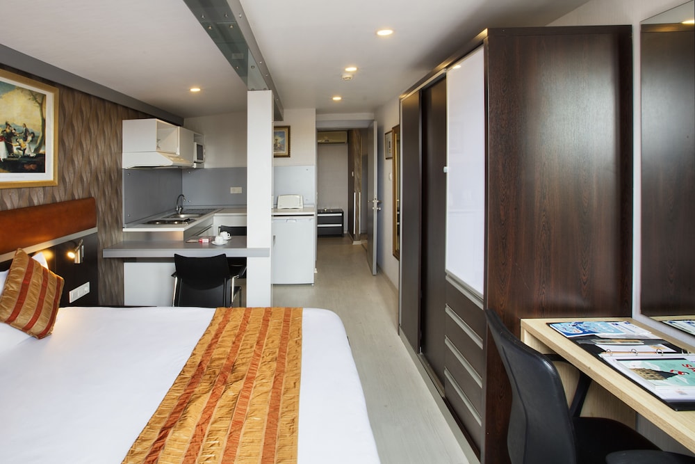 Gallery Residence And Boutique Hotel 11/72