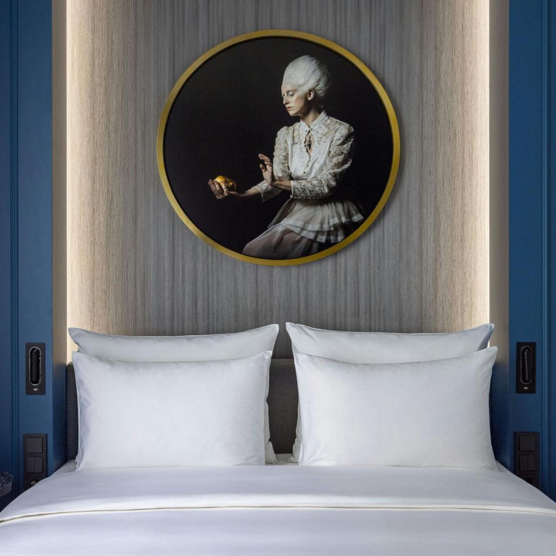 غرفة بسرير كوين بشرفة، Hotel Luc Autograph Collection 3/6