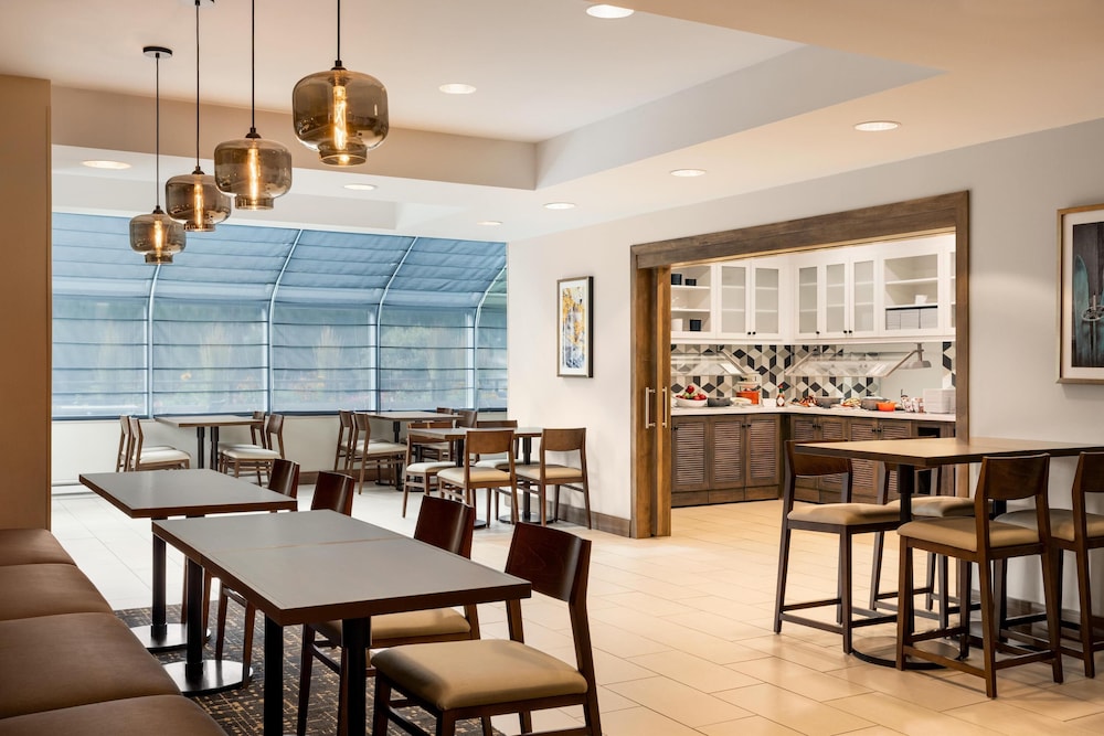 Hyatt Place Keystone 30/50
