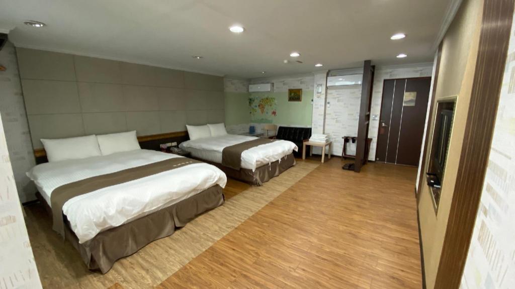 Kylin Peak Hotspring Resort 7/16