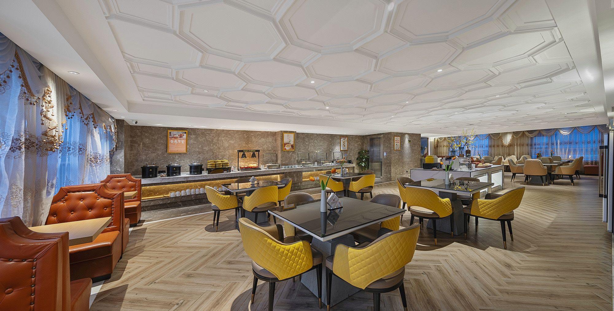 Vienna International Hotel (Luyi Passenger West Station) 25/33