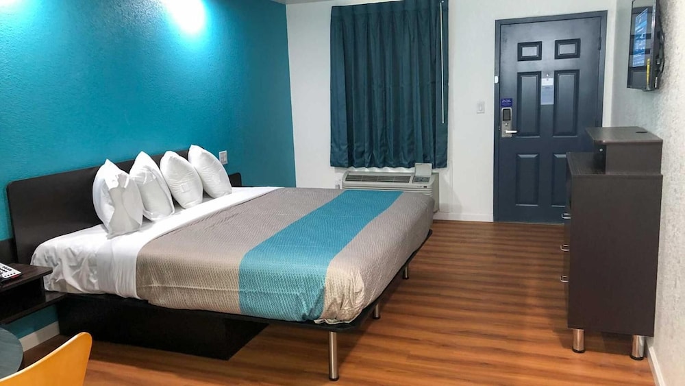 Motel6 Temple, TX 27/46