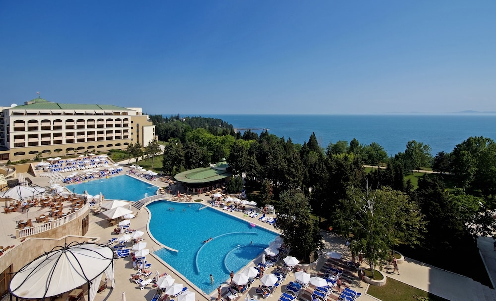 Sol Nessebar Palace All Inclusive 3/73