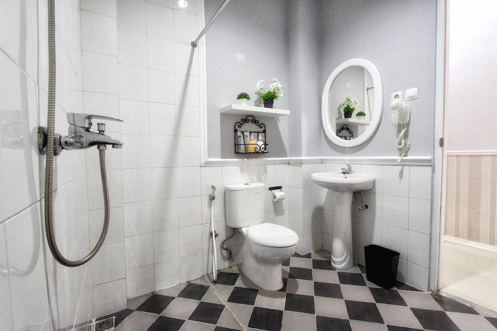 Omah Madam Bed & Breakfast 42/44