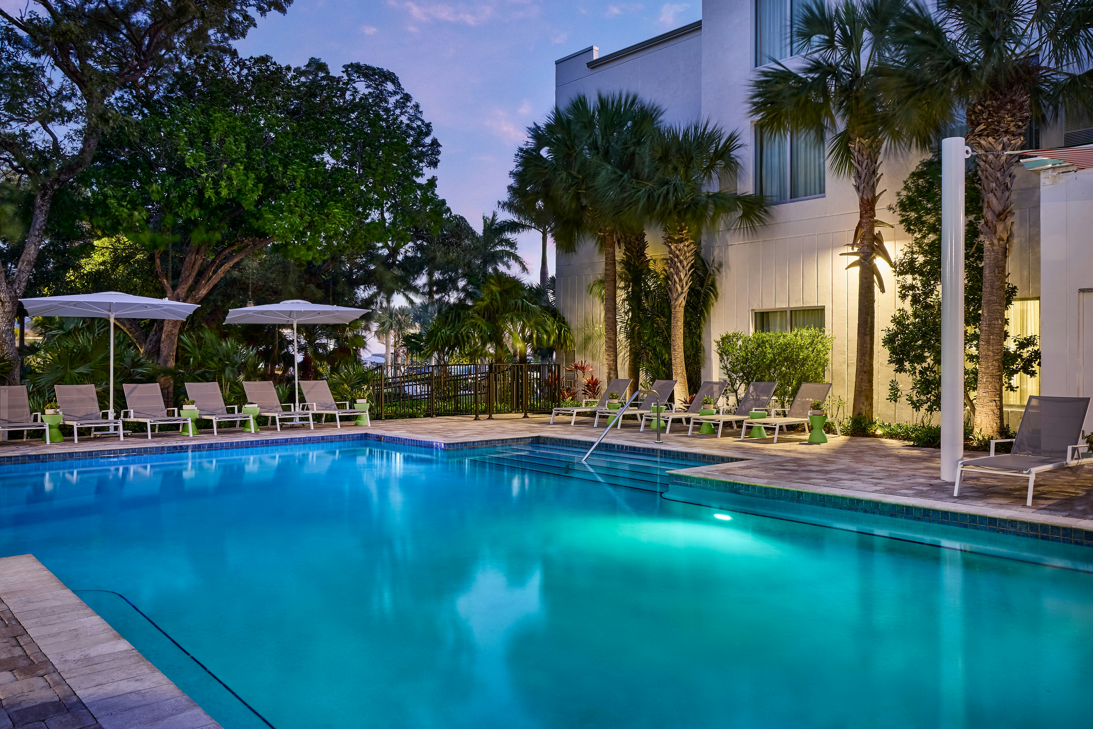 Faro Blanco Resort Marathon Florida Keys, Curio by Hilton 37/39