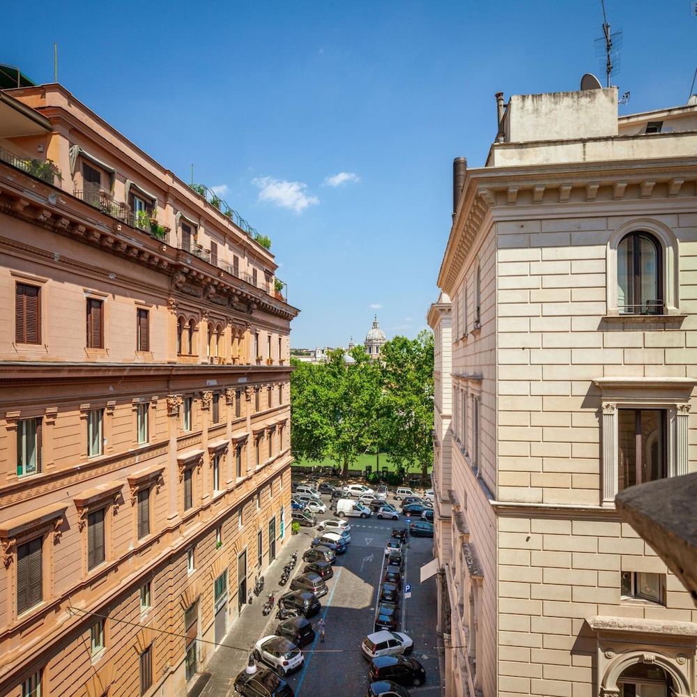 HOTEL RESIDENZA CAVALLINI 31/32