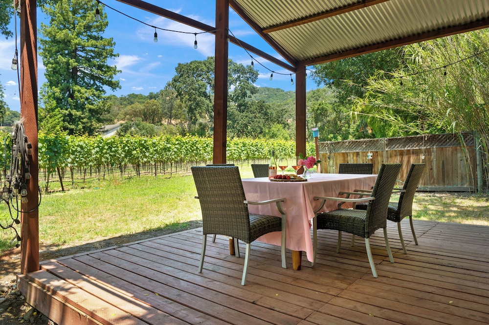 The Gables Wine Country Inn 33/50