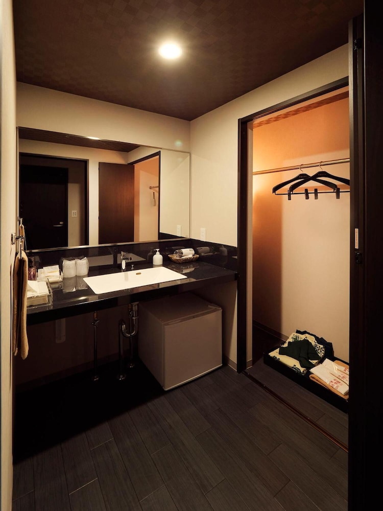 Tokiwa Hotel 18/34