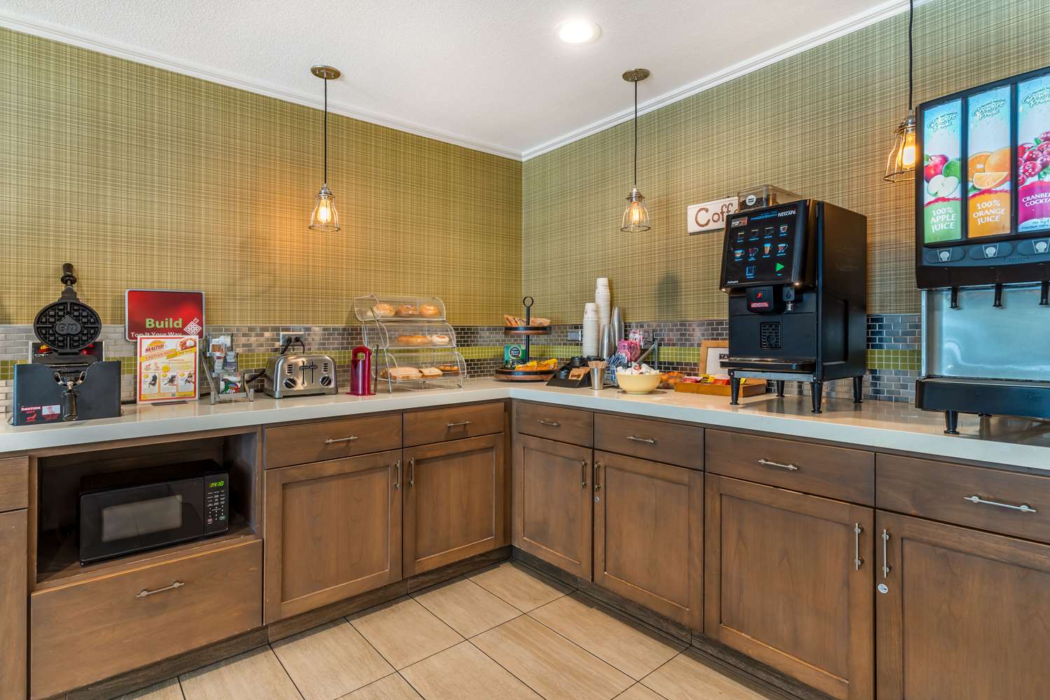 Best Western Plus Inn Scotts Valley 16/26