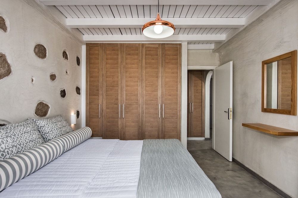 Gonia Residence 11/50