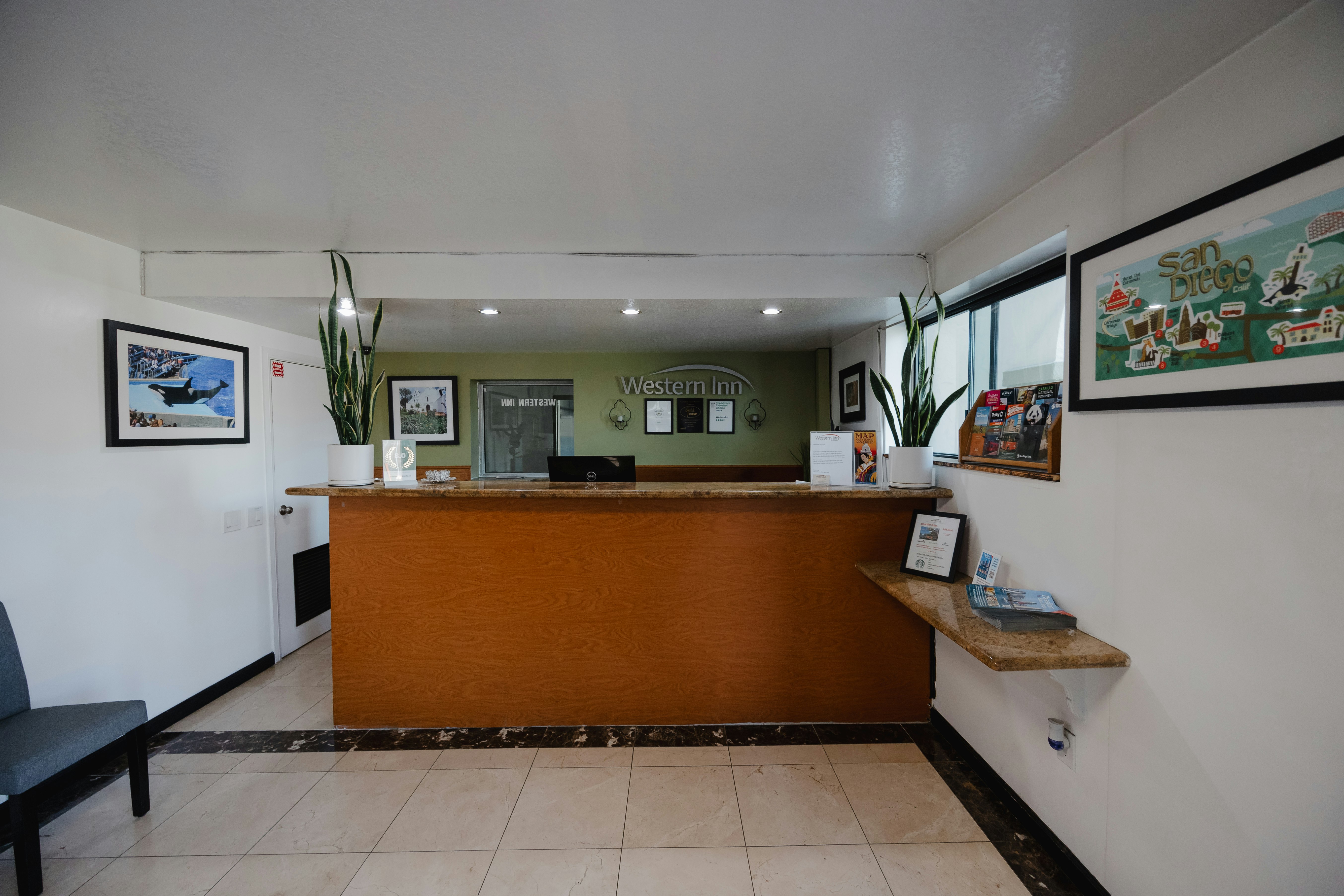 Old Town Western Inn & Suites 16/71