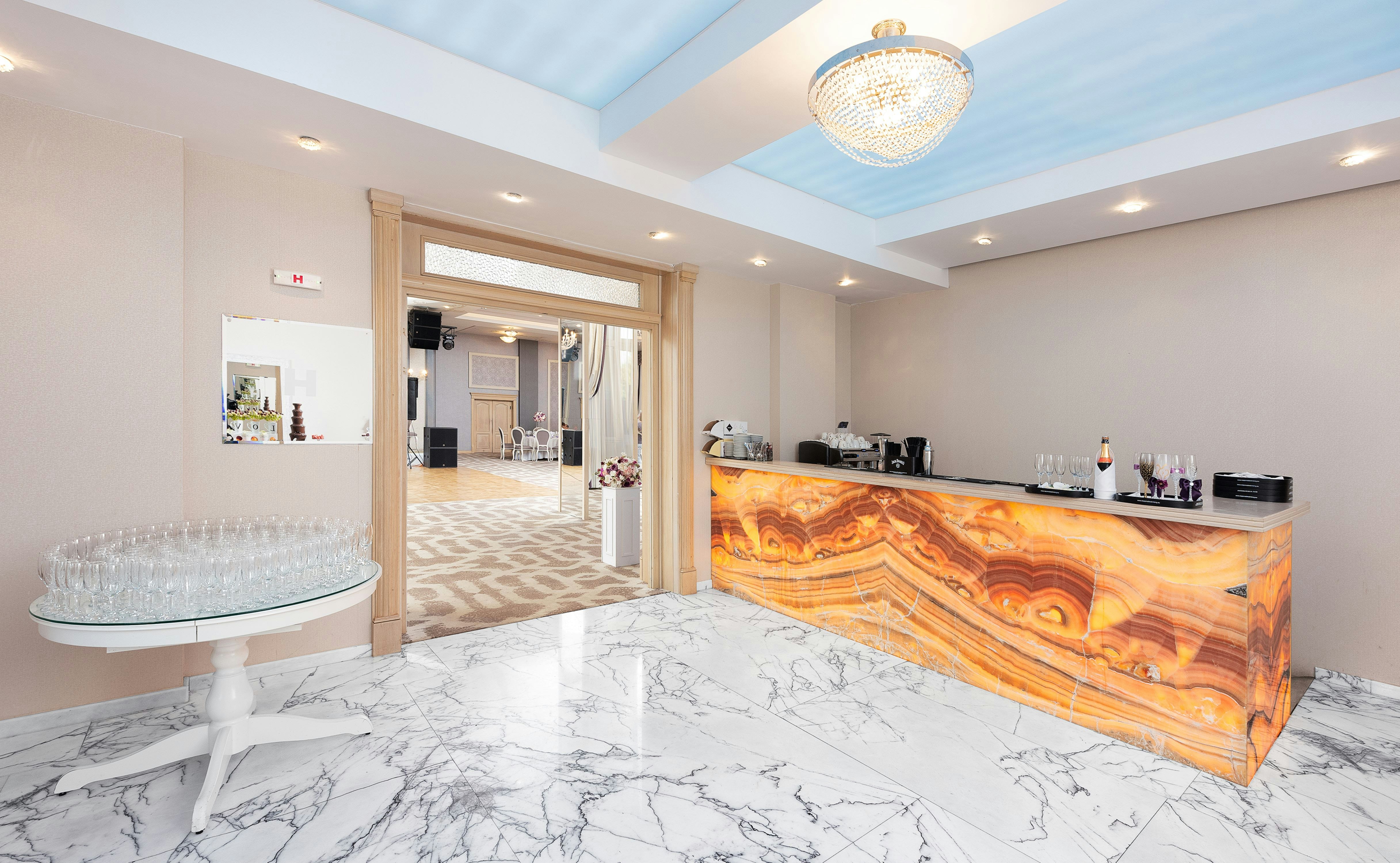 Tresor Le Palais Timisoara, Curio Collection by Hilton 4/61