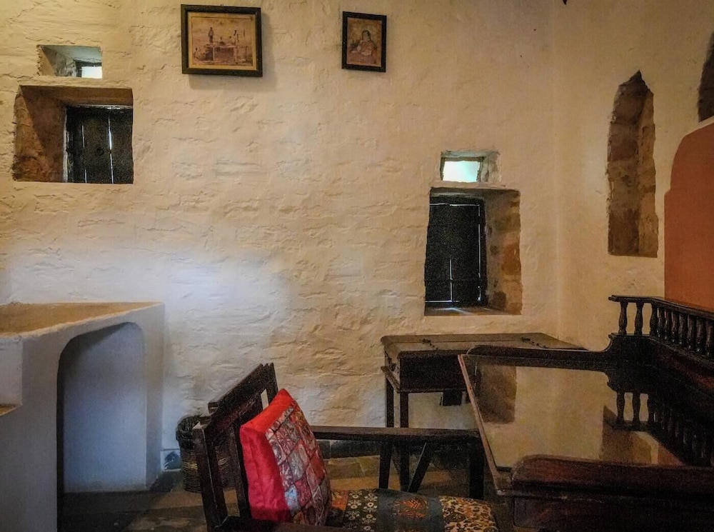 Fort Dadhikar, Alwar 38/50