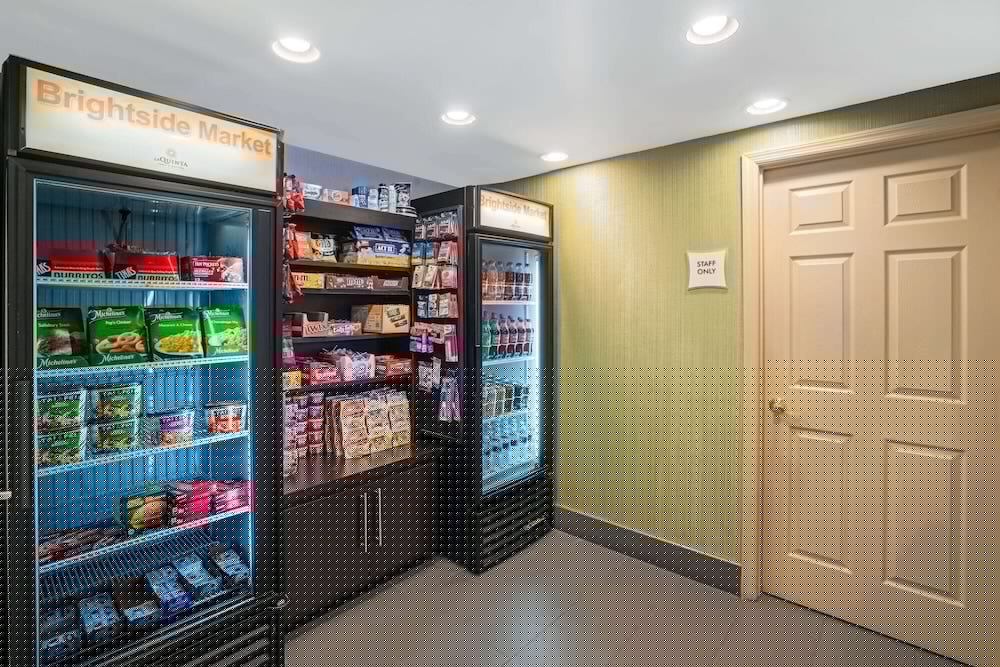 La Quinta Inn & Suites by Wyndham Lebanon 18/37