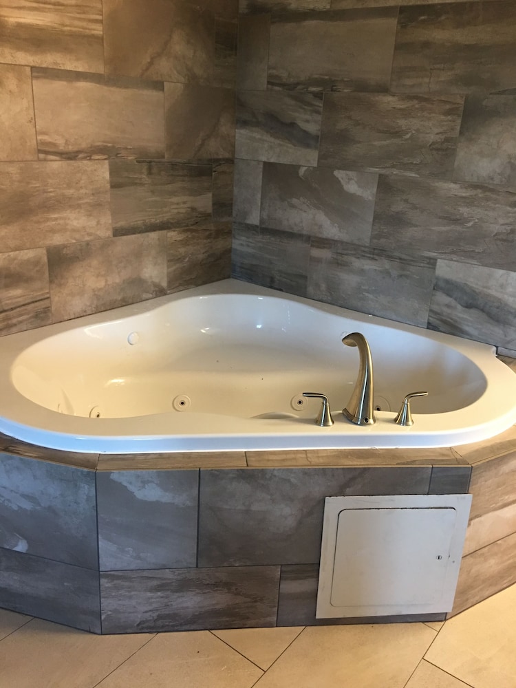 Best Western Plus Vineyard Inn 24/45