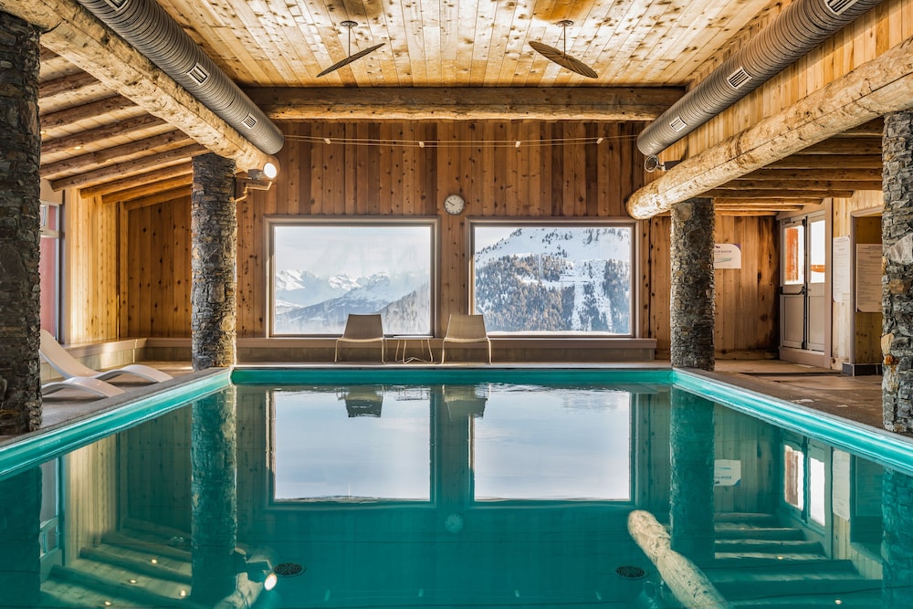 PIERRE AND VACANCES PREMIUM LES HAUTS BOIS 24/50