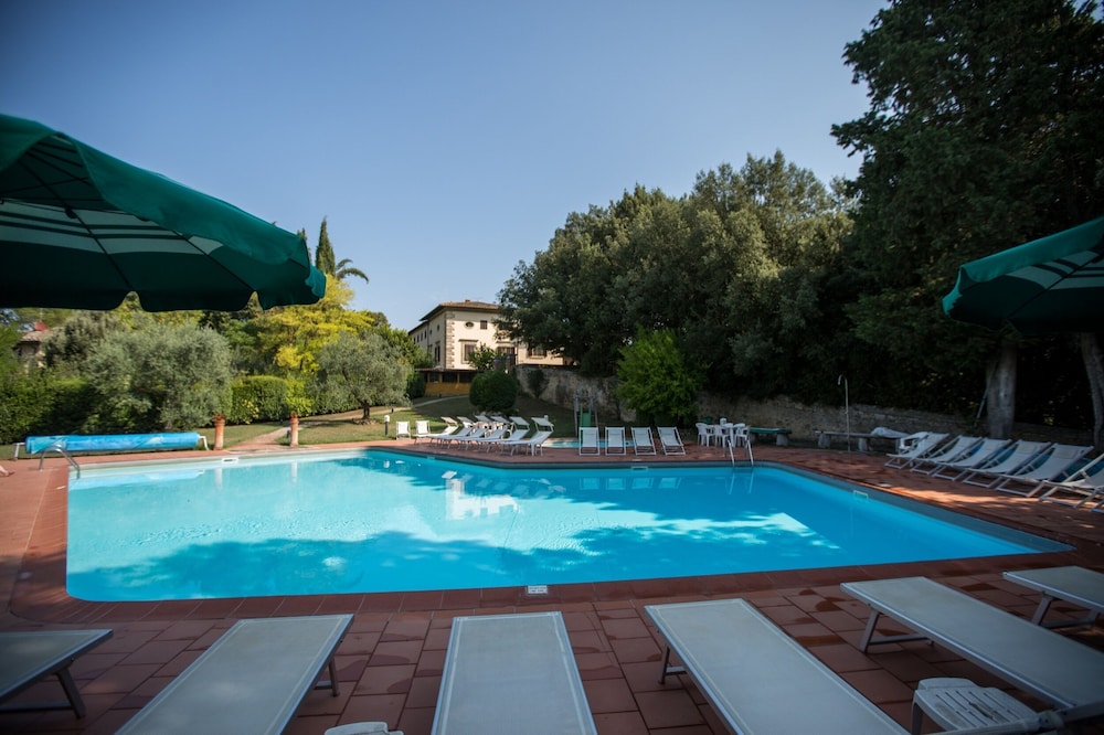 VIlla San Lucchese 49/56